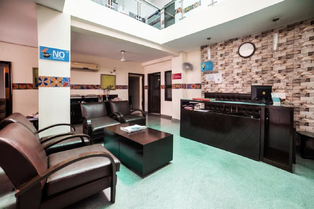 hotel diamond tree saket