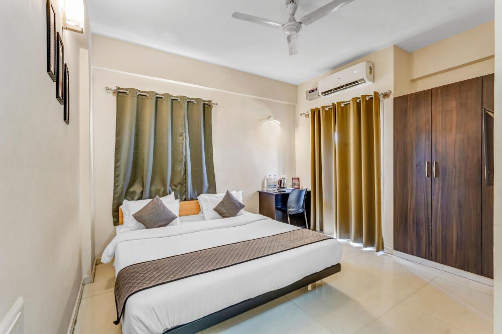 uapr hotels nearby bagmane tech park