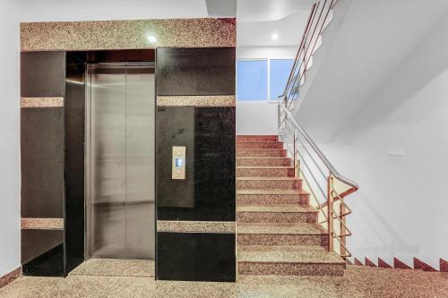 uapr hotels nearby bagmane tech park