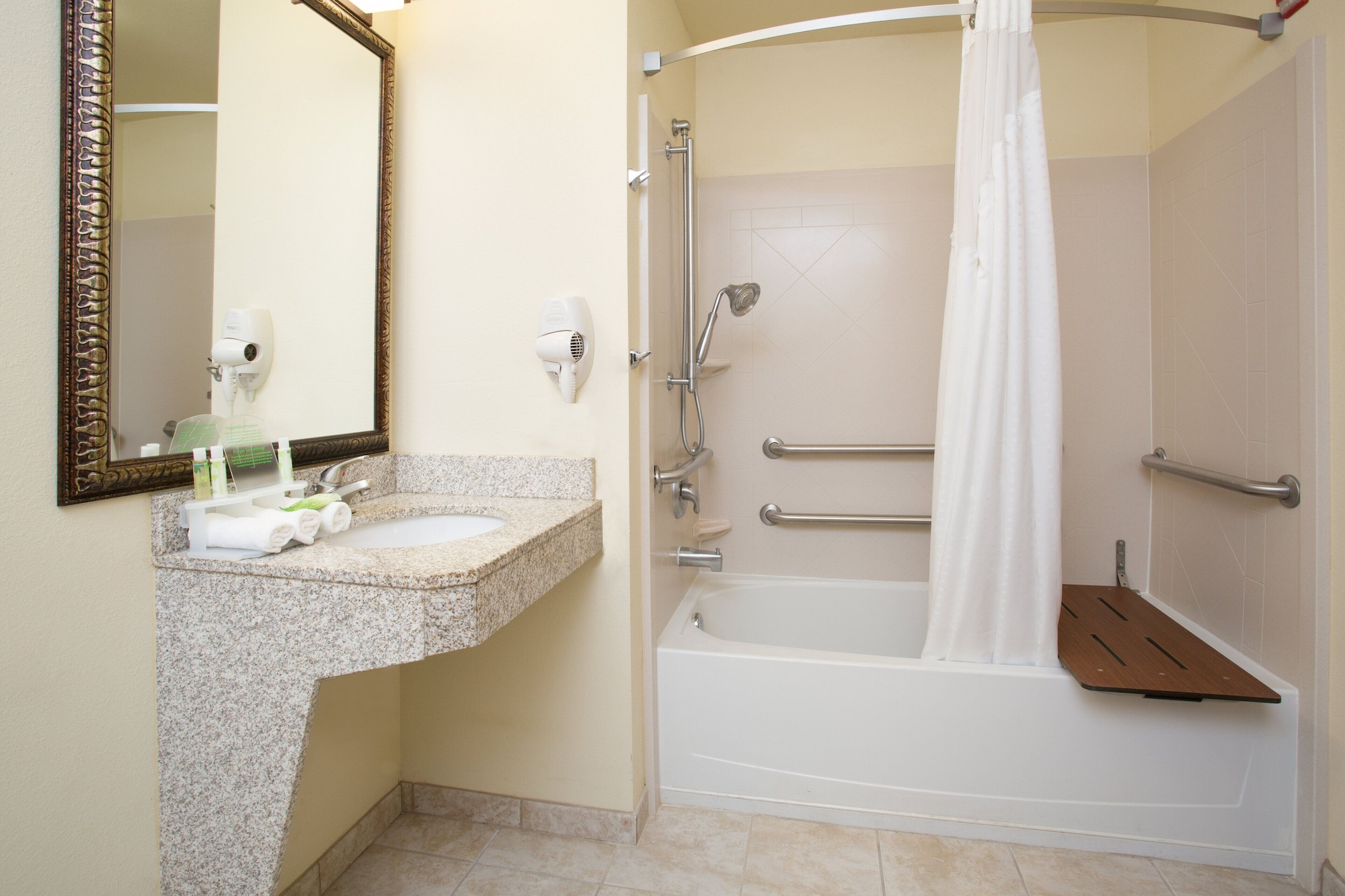 holiday inn express hotel and suites las vegas by ihg