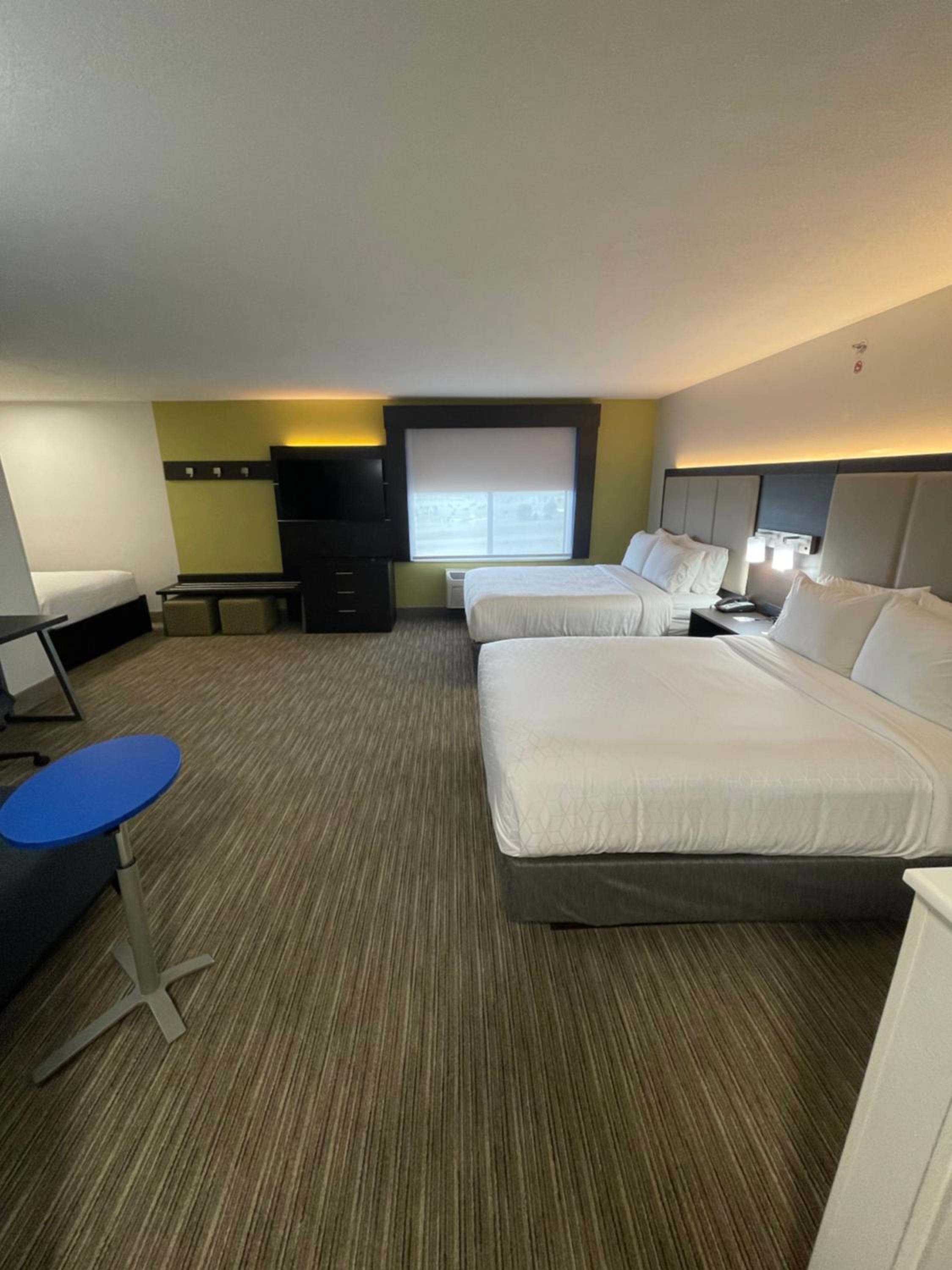 holiday inn express hotel and suites las vegas by ihg