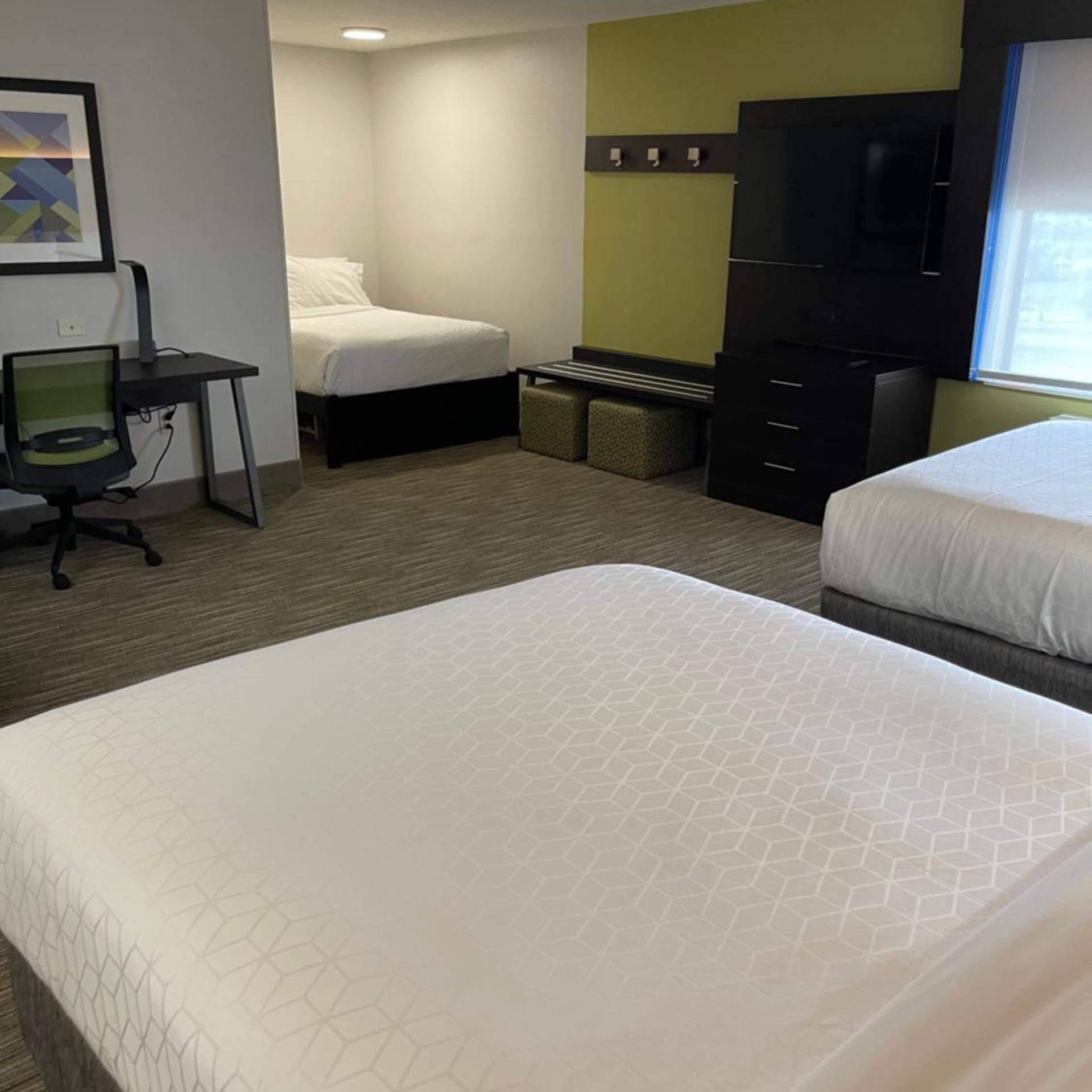 holiday inn express hotel and suites las vegas by ihg