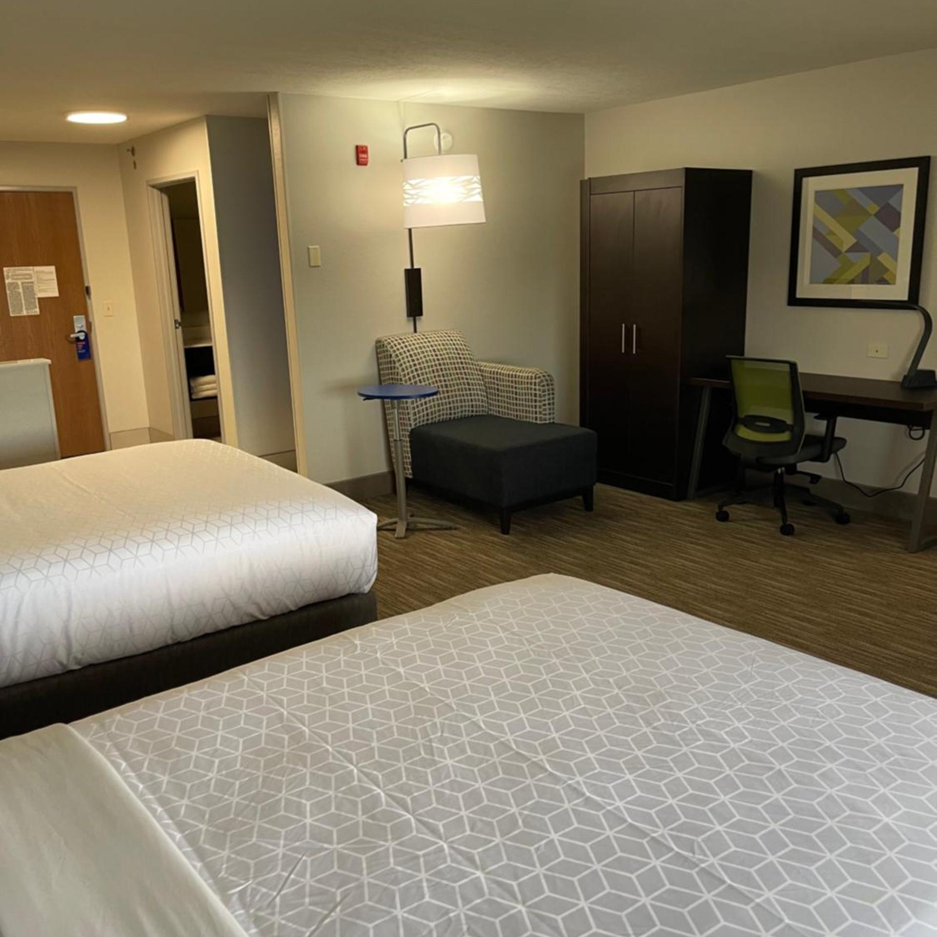 holiday inn express hotel and suites las vegas by ihg