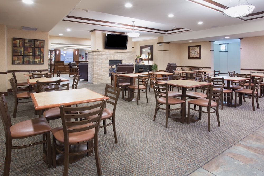 holiday inn express hotel and suites las vegas by ihg