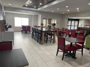 holiday inn express hotel and suites las vegas by ihg