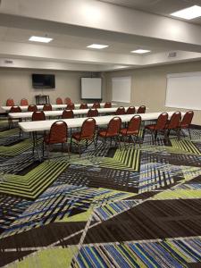 holiday inn express hotel and suites las vegas by ihg