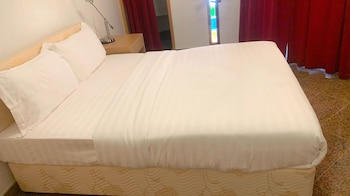 qurum heights hotel by oyo