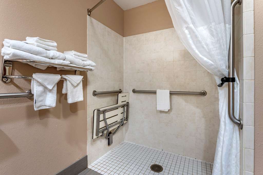 comfort inn and suites
