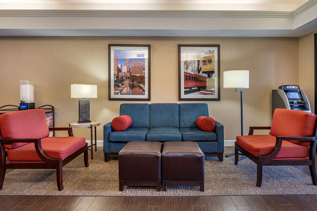 comfort inn and suites
