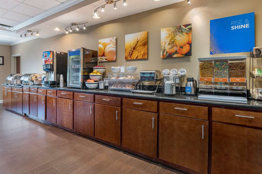 comfort inn and suites