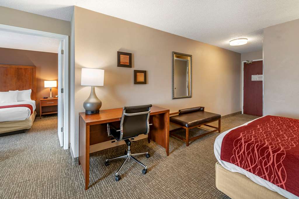 comfort inn and suites