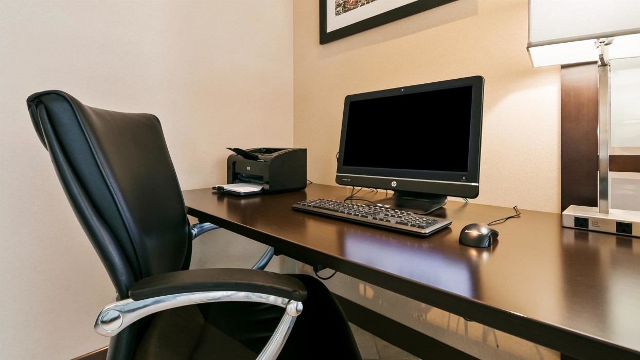 best western plus edmonton airport