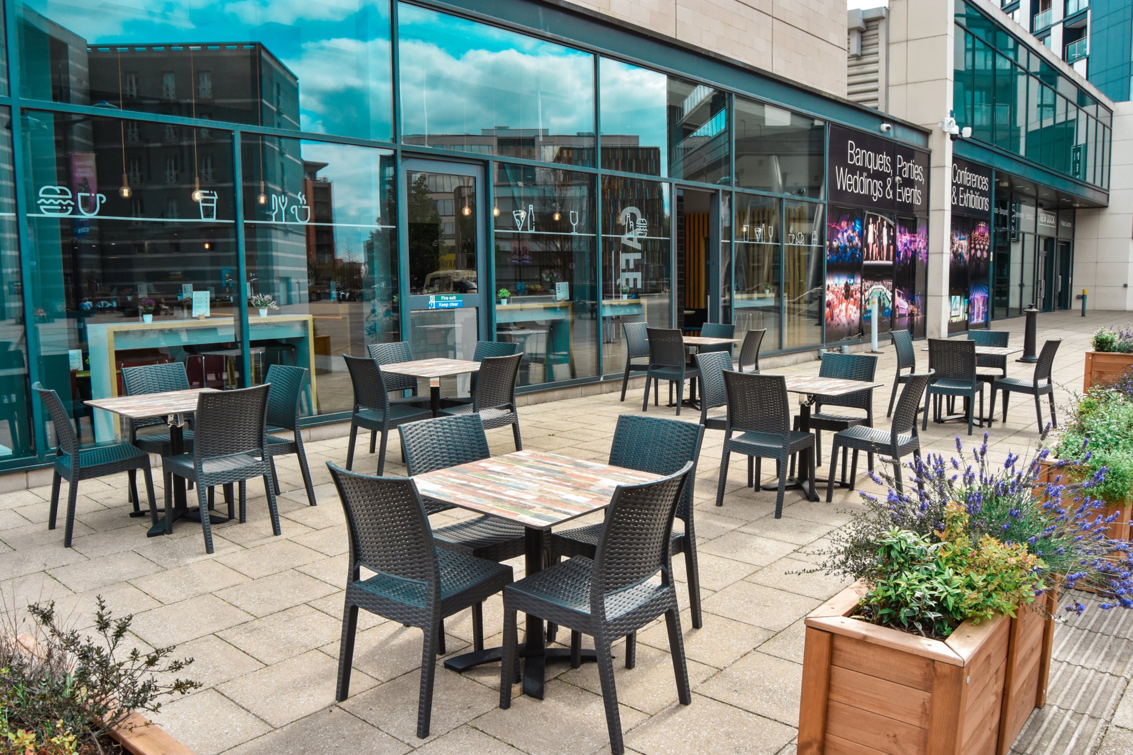 holiday inn express leeds city centre armouries by ihg