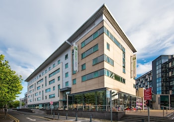 Holiday Inn Express Leeds City Centre Armouries By Ihg,Leeds>>Cleckheaton,3 star