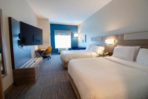 Holiday Inn Express Leland - Wilmington Area By Ihg,Leland>>Brunswick,3 star