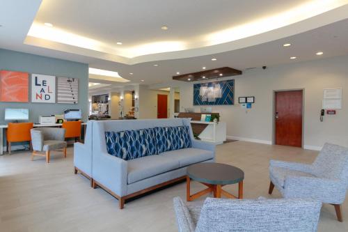 holiday inn express leland wilmington area by ihg