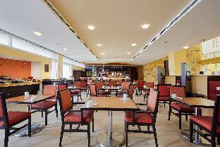 courtyard by marriott leon at the poliforum