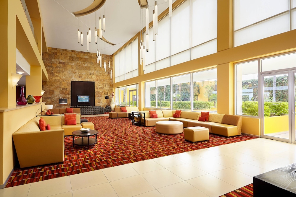 courtyard by marriott leon at the poliforum