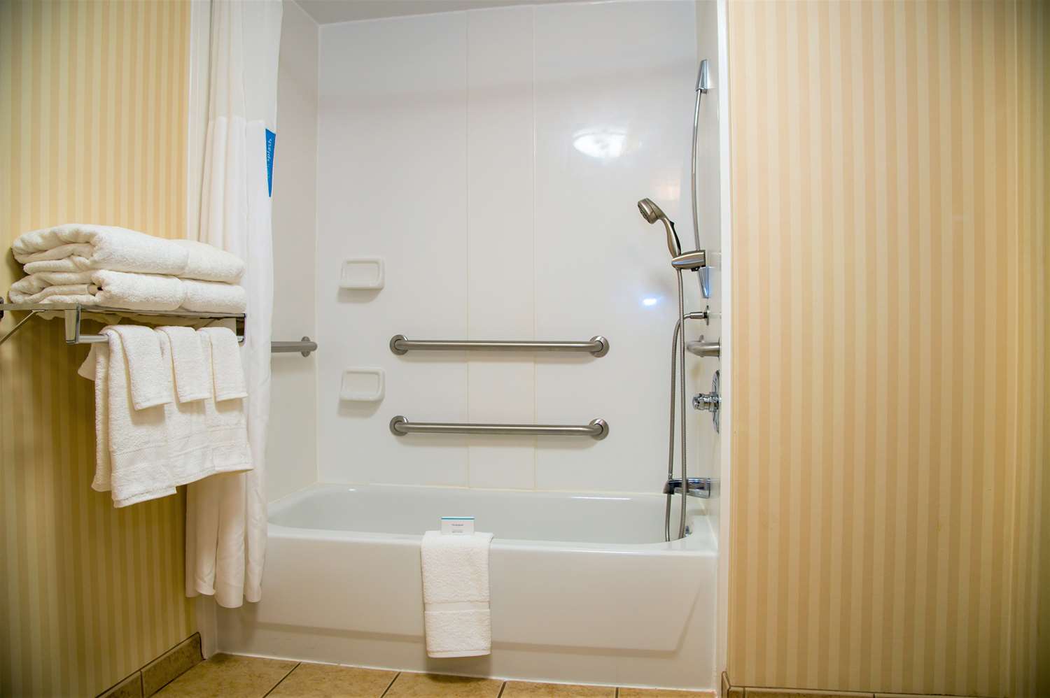 hampton inn lewisburg