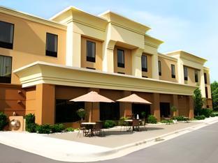 hampton inn lewisburg
