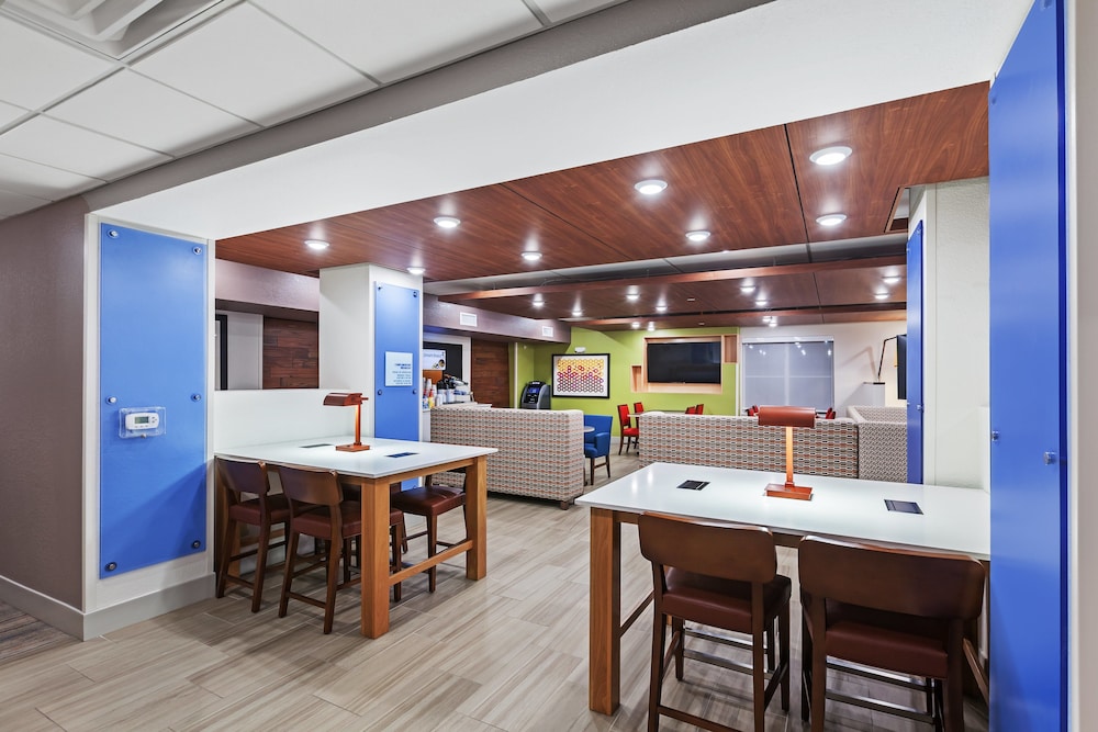 holiday inn express hotel and suites dallas lewisville by ihg