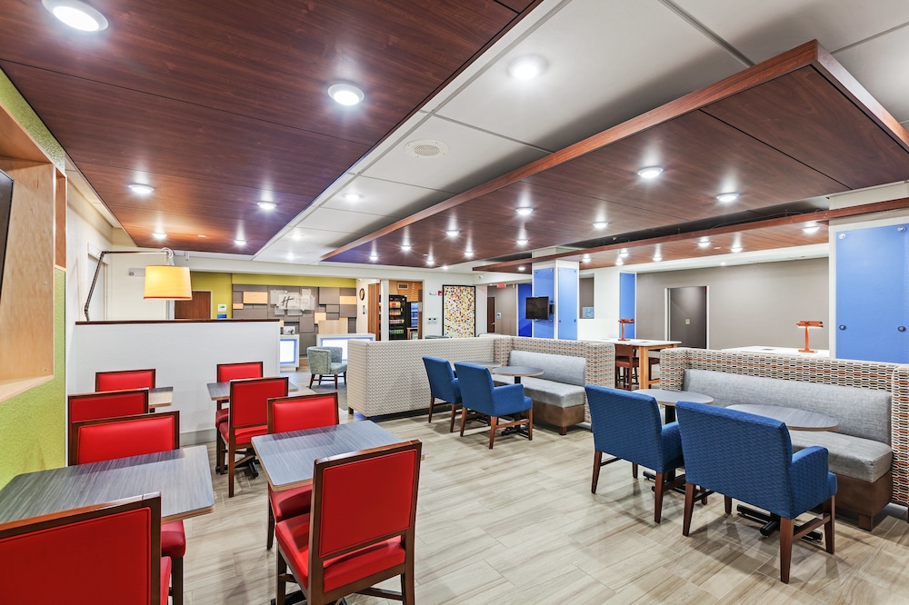 holiday inn express hotel and suites dallas lewisville by ihg