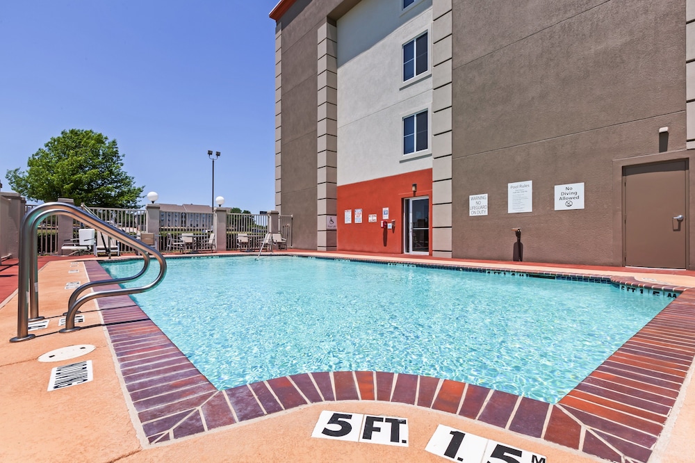 holiday inn express hotel and suites dallas lewisville by ihg
