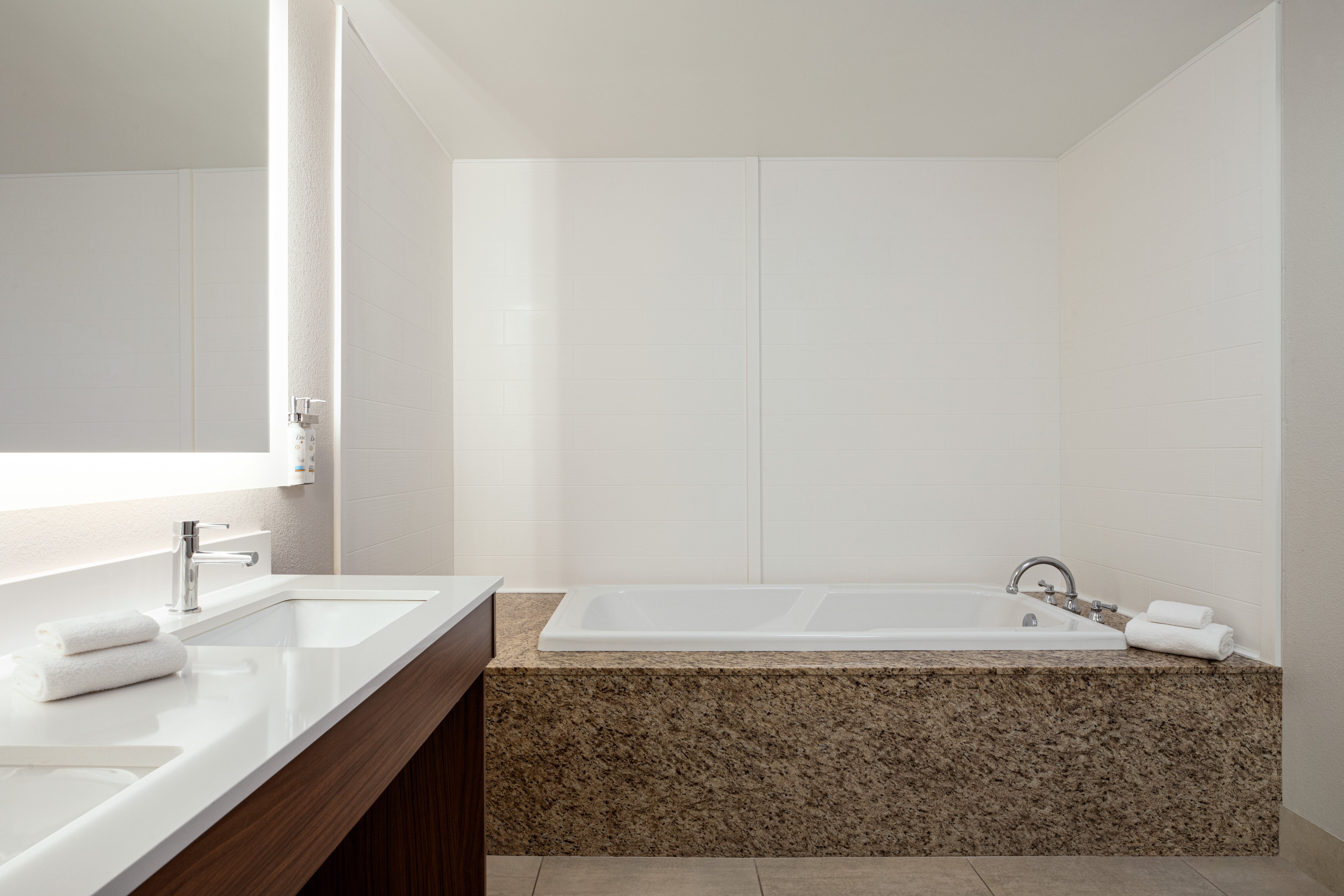 holiday inn express and suites lexington nw the vineyard by ihg