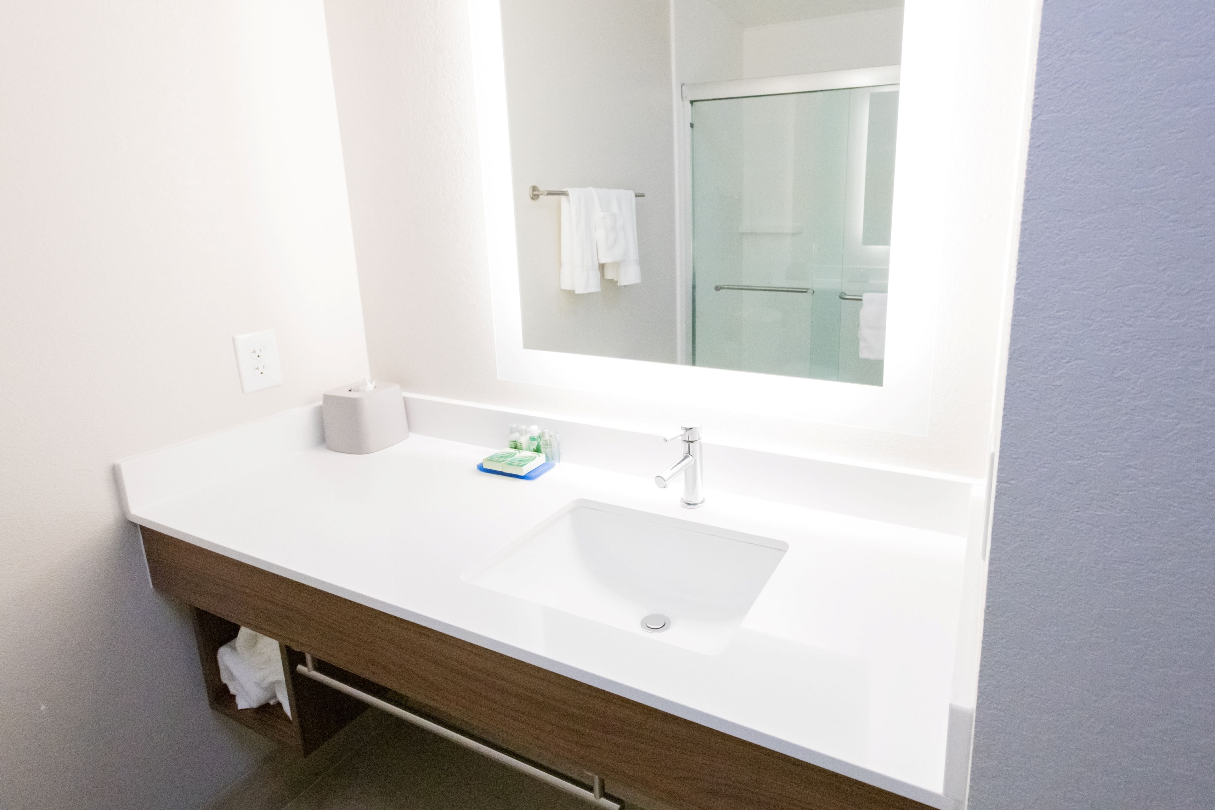 holiday inn express and suites lexington nw the vineyard by ihg