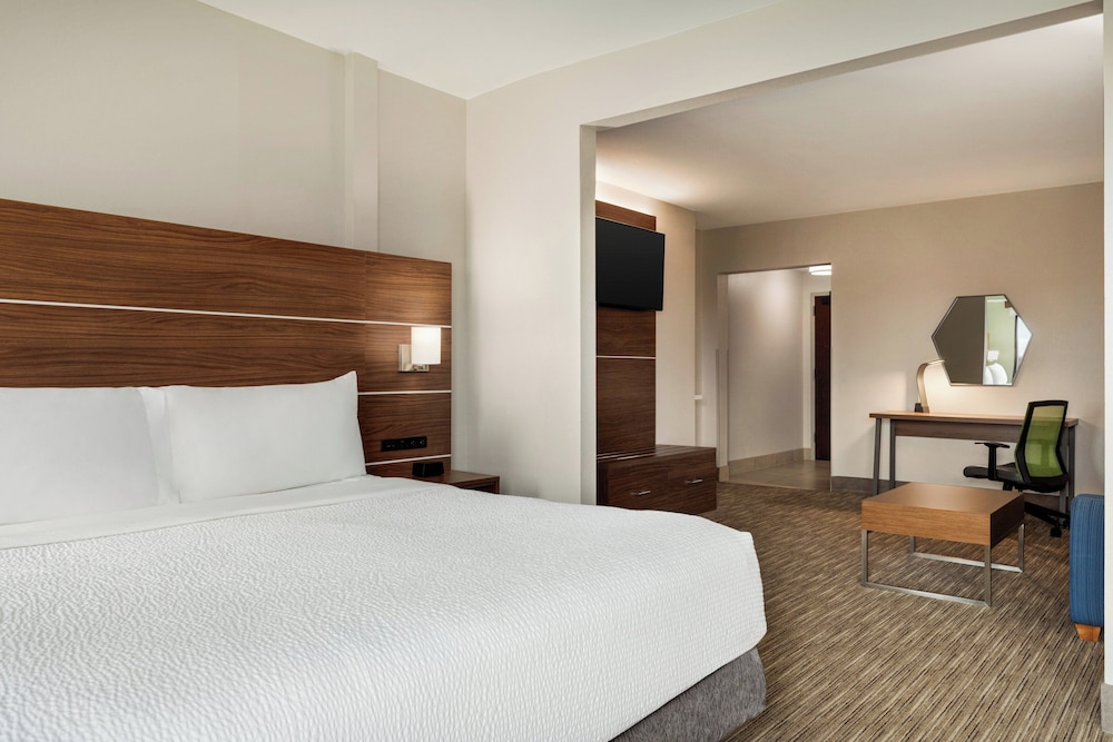 holiday inn express and suites lexington nw the vineyard by ihg