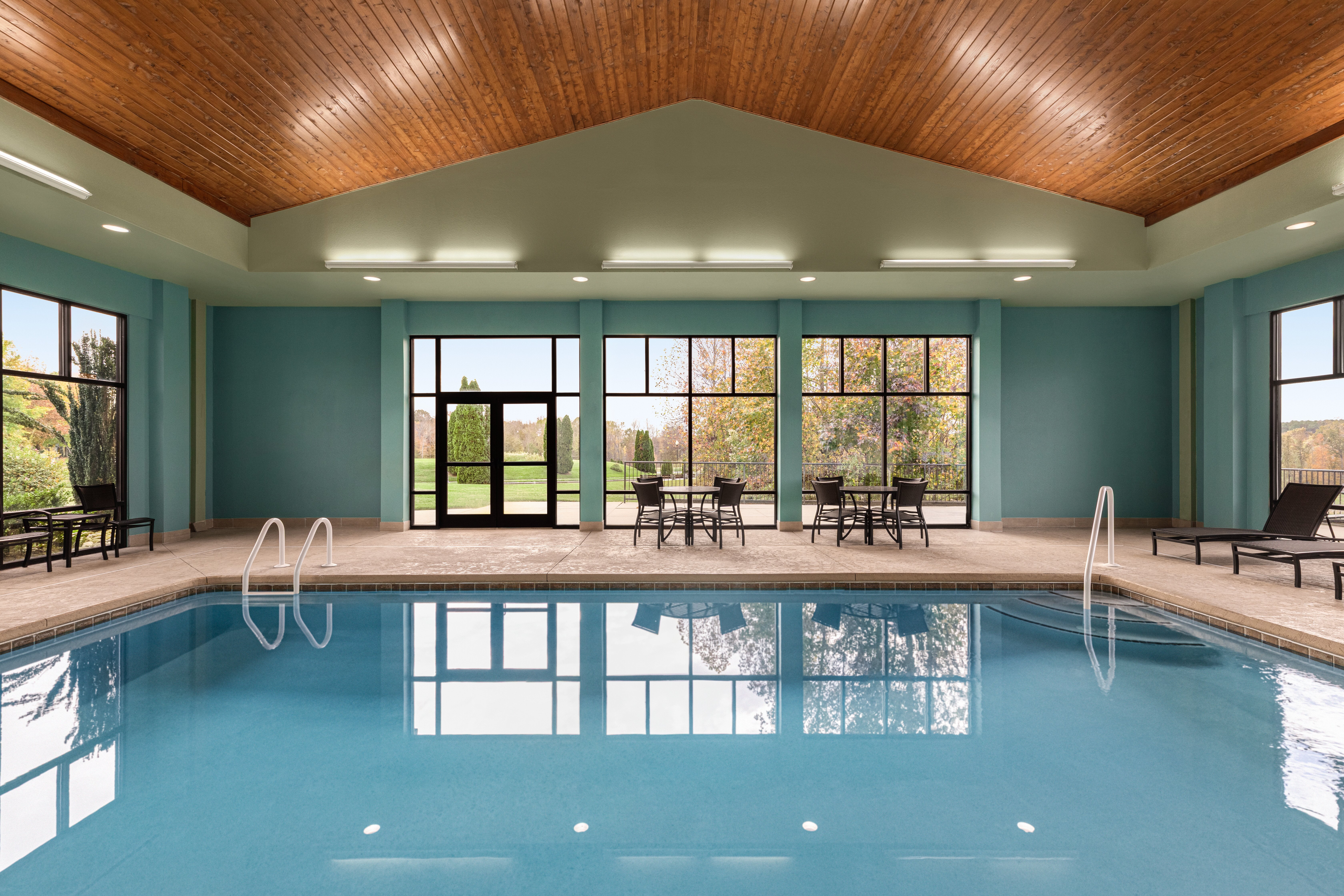 holiday inn express and suites lexington nw the vineyard by ihg