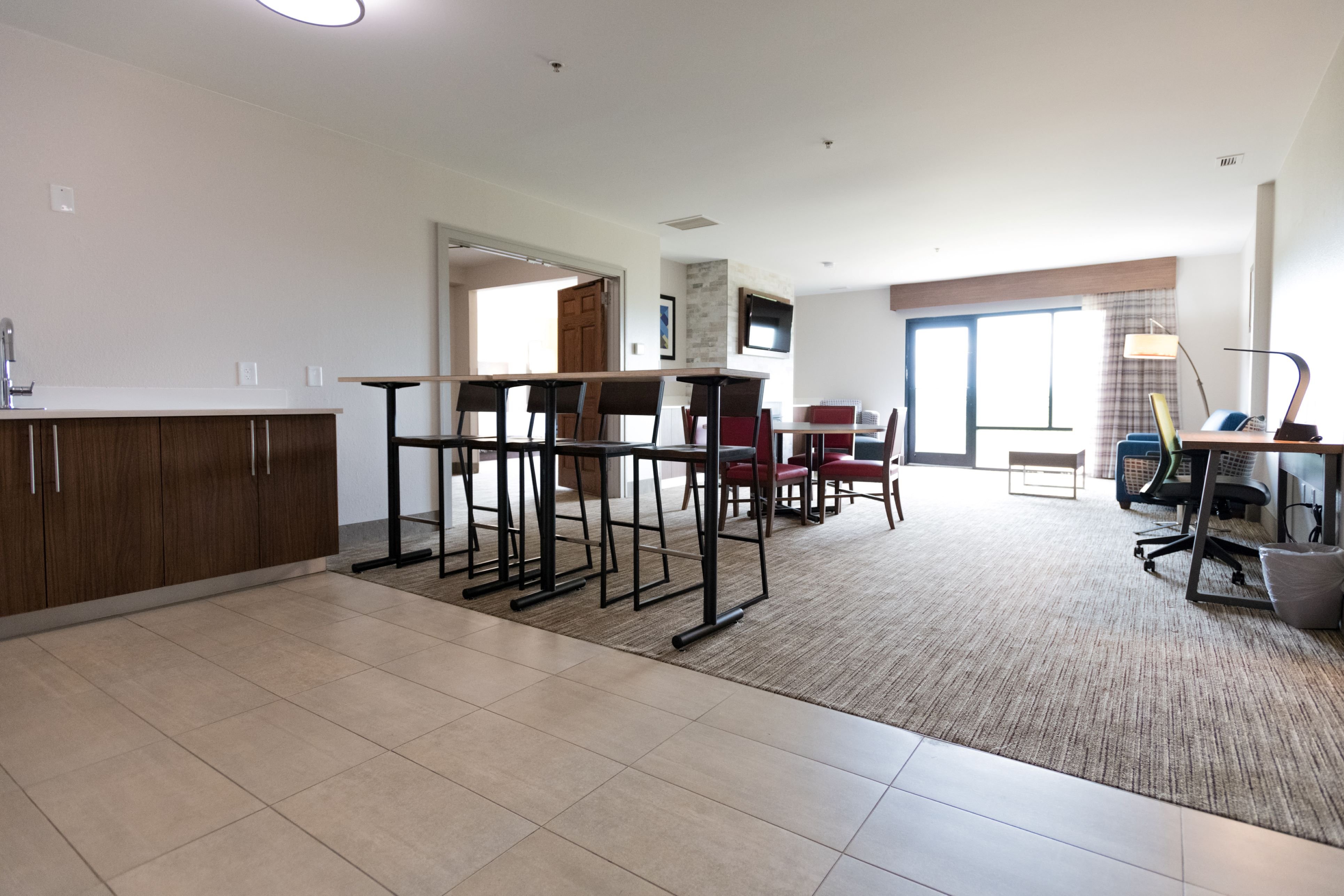 holiday inn express and suites lexington nw the vineyard by ihg