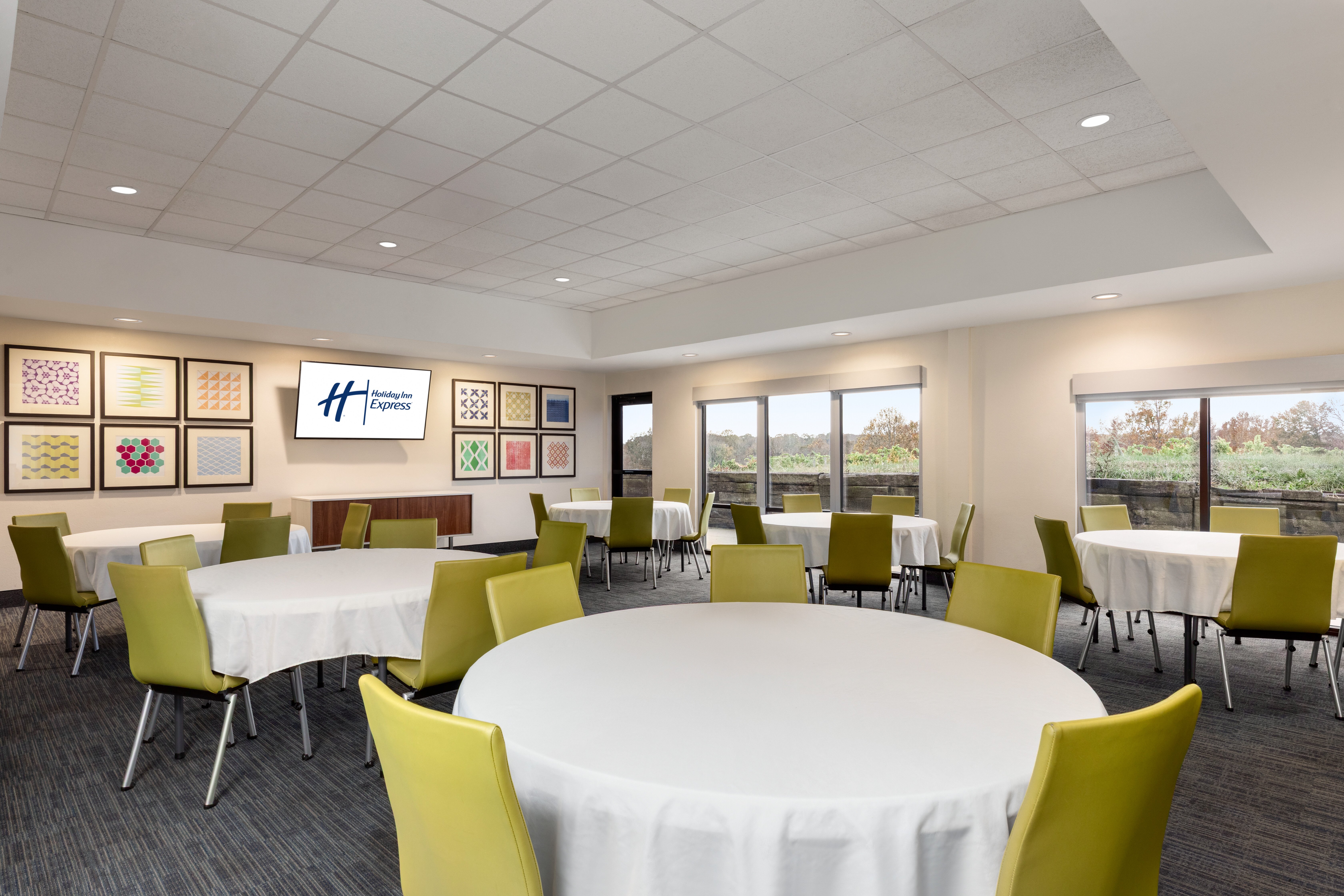holiday inn express and suites lexington nw the vineyard by ihg