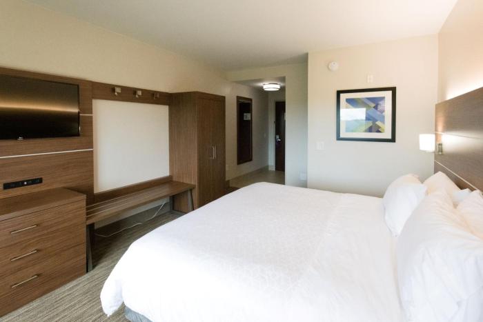 holiday inn express and suites lexington nw the vineyard by ihg