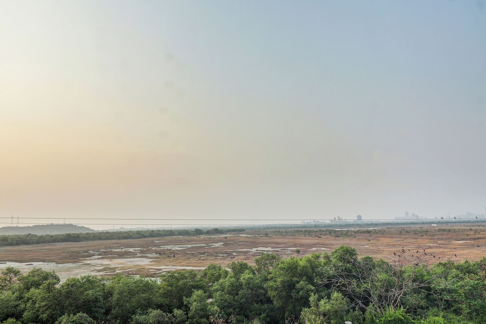 hsquare hotel andheri west