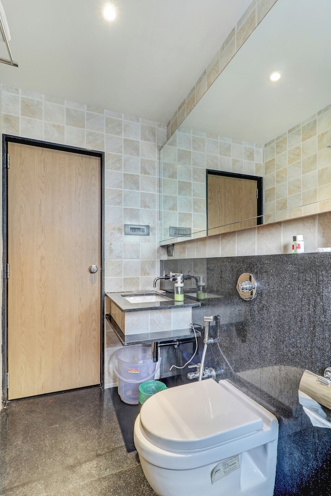 hsquare hotel andheri west