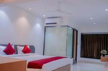 hsquare hotel andheri west