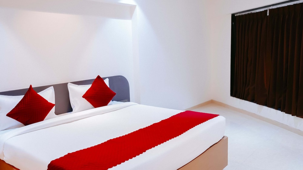 hsquare hotel andheri west