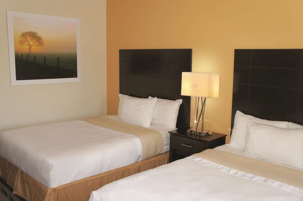 la quinta inn by wyndham lincoln