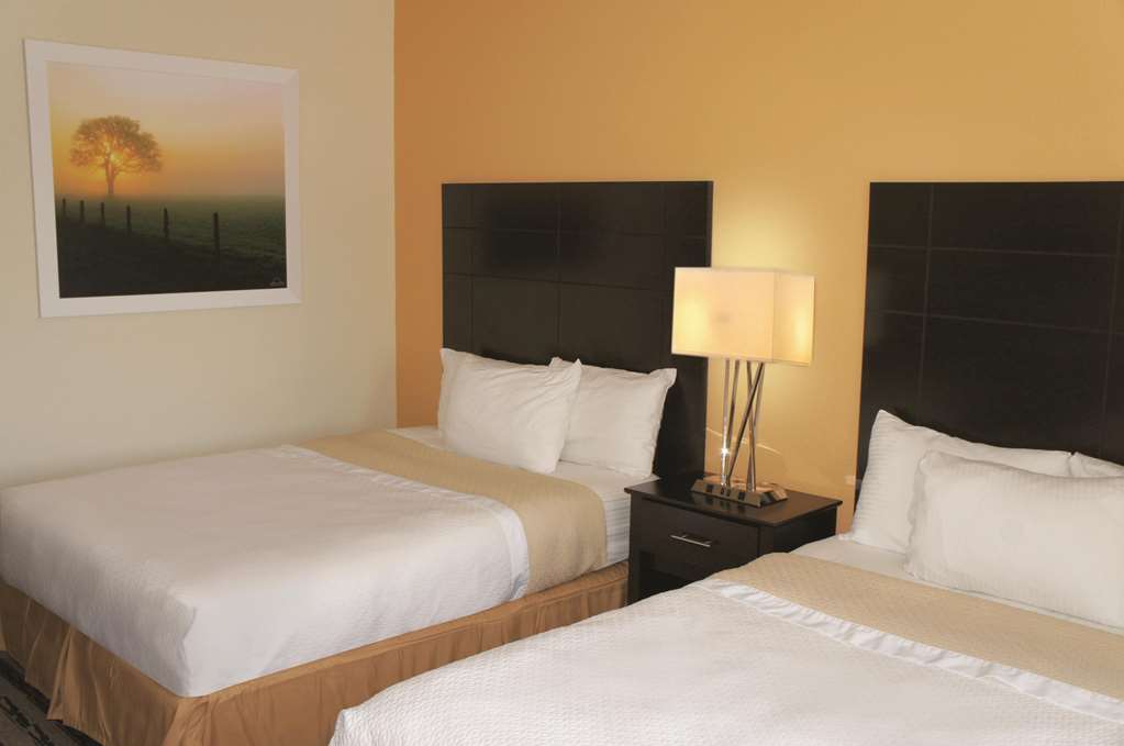 la quinta inn by wyndham lincoln