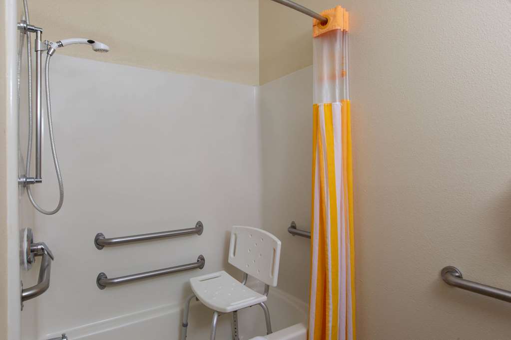 la quinta inn by wyndham lincoln