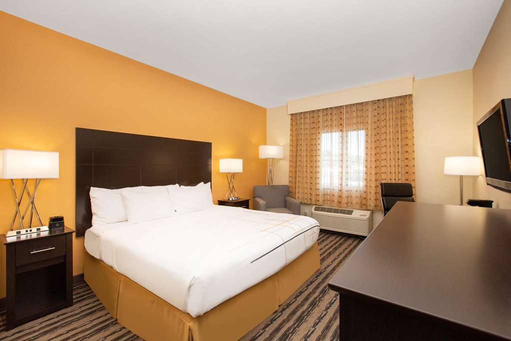 la quinta inn by wyndham lincoln