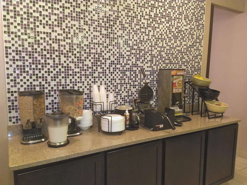 la quinta inn by wyndham lincoln