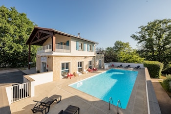 Garden & City Lyon Lissieu,Dommartin>>Dardilly,3 star