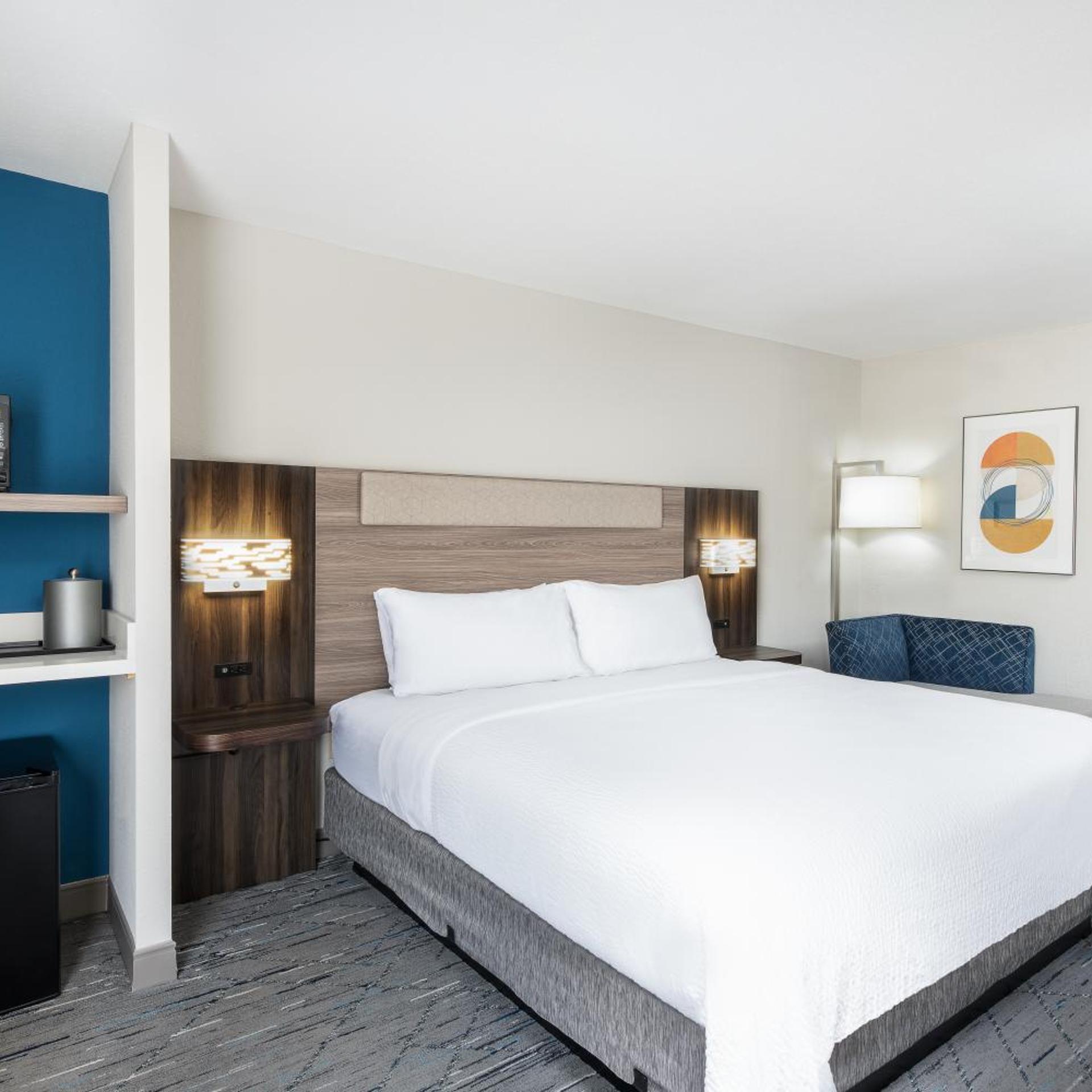 holiday inn express atlanta west theme park by ihg
