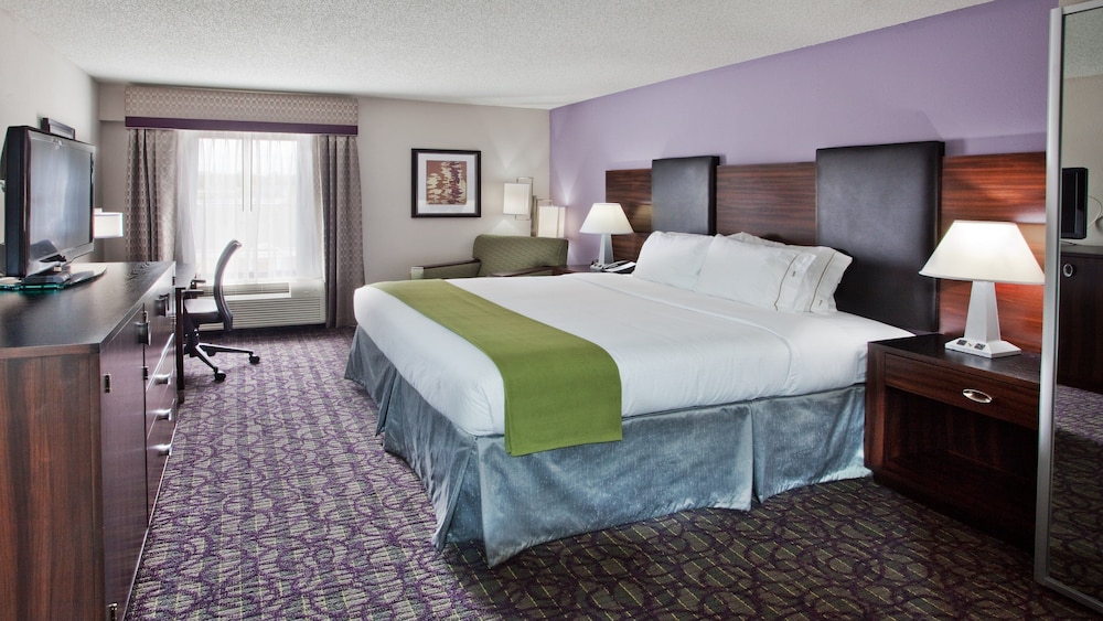 holiday inn express atlanta west theme park by ihg