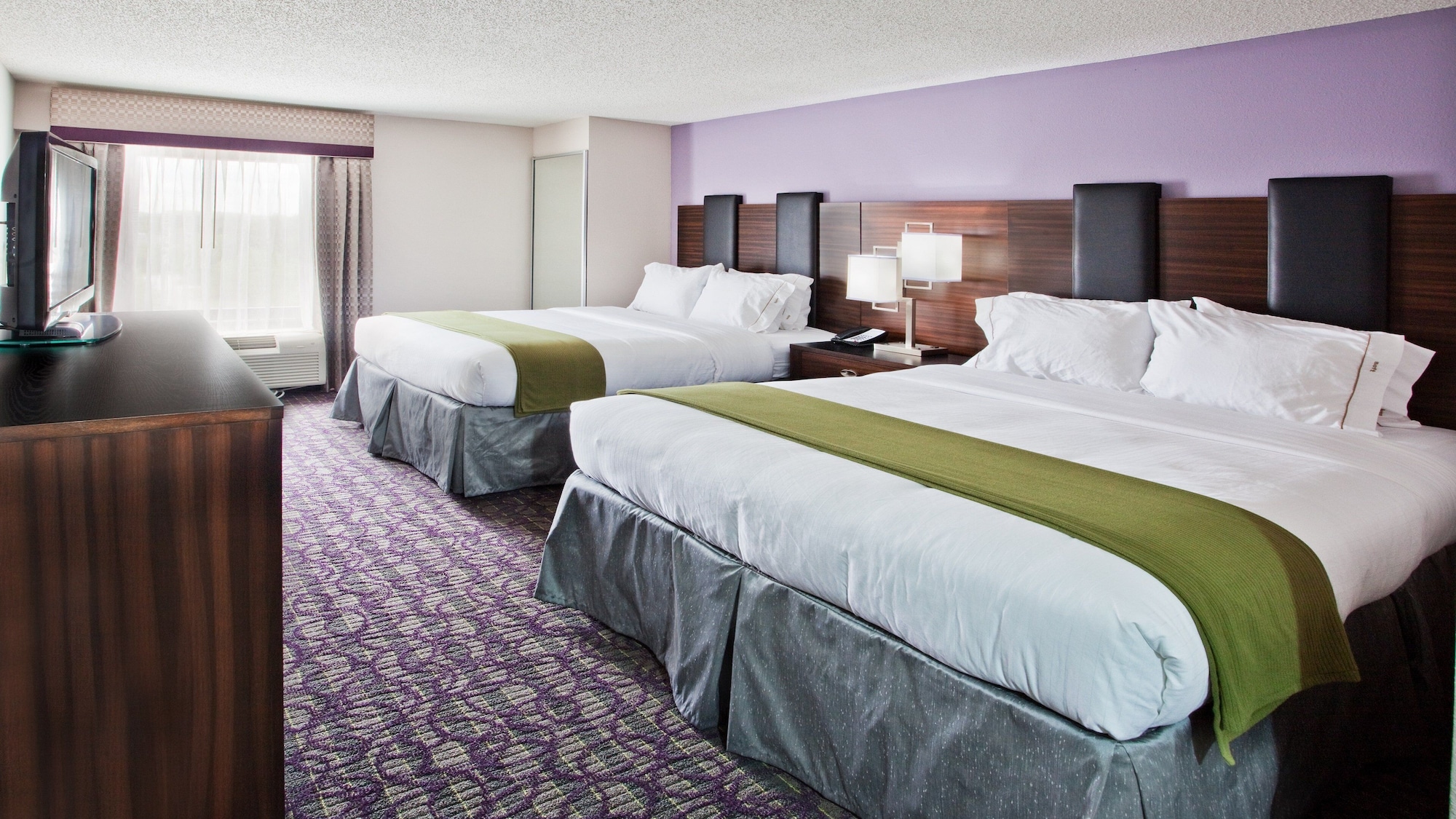 holiday inn express atlanta west theme park by ihg