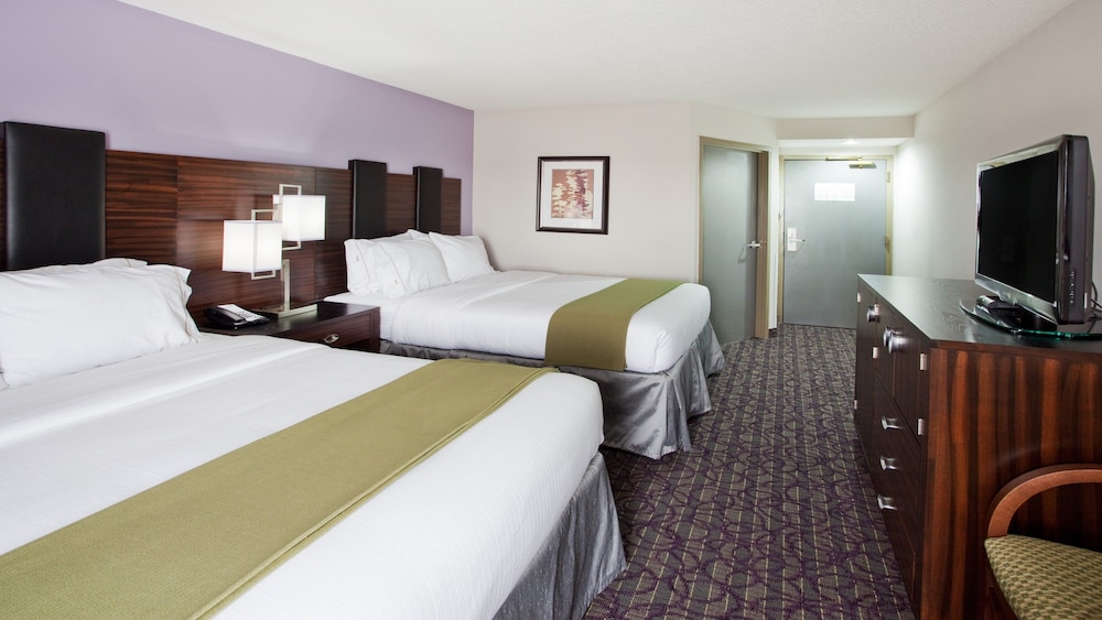 holiday inn express atlanta west theme park by ihg