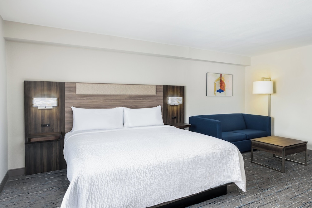 holiday inn express atlanta west theme park by ihg