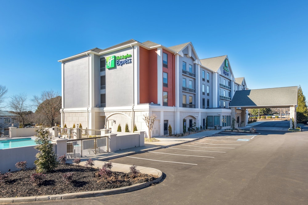 holiday inn express atlanta west theme park by ihg